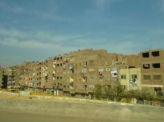 Trabajo infantil en condiciones deplorables, luchas contra los desahucios, corrupción en el ejército, economía débil: la vida es intolerable para las masas egipcias