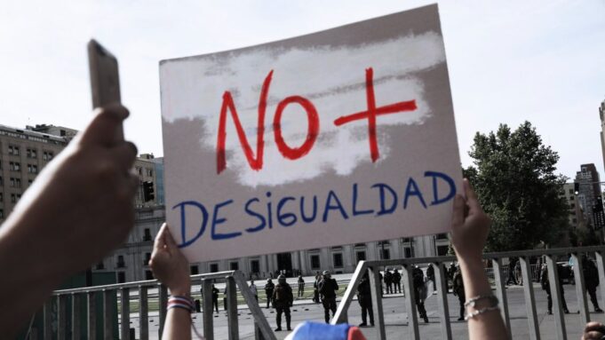La enorme desigualdad impide que exista democracia en Chile