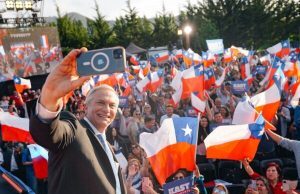 Los vendepatria y el “Escudo de las Americas”