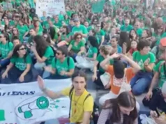 Estado español – Educación pública: huelga indefinida, brutalidad policial y marea verde en la ciudad