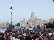 España: El desahucio de una anciana discapacitada de 87 años desata protestas masivas por la vivienda