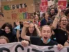 Ver «Europa se rearma mientras su juventud sale a la calle»