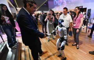 Un centro de decisión nuevo en el futuro humano