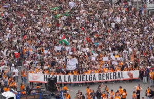 España anuncia elecciones anticipadas mientras miles de personas siguen manifestándose para exigir medidas ante la crisis de vivienda