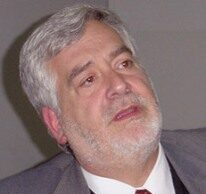 Ver: Juan Pablo Cárdenas, una pluma contra la tiranía y el abuso